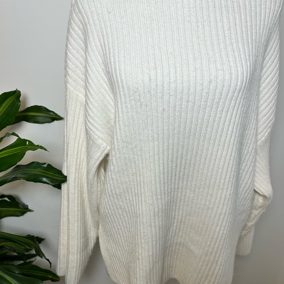 H&M oversized turtleneck sweater - Picture 4 of 6